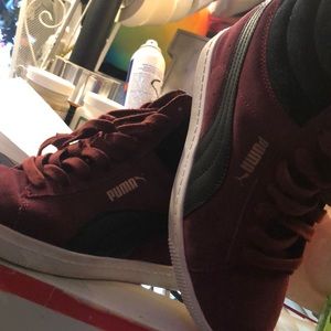 Puma wedge sneakers size 7 burgundy and gold